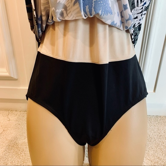 Tropical Escape Blue Floral Tankini‎ Swimsuit 6 - Picture 8 of 13